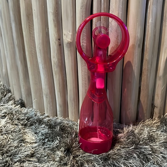 O2COOL deluxe handheld  misting fan pink - Picture 1 of 7